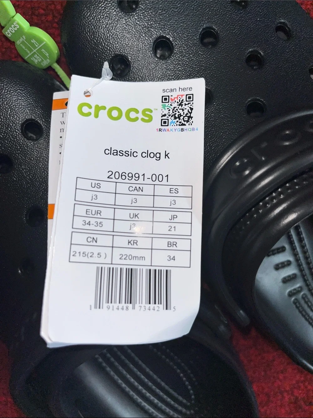 NWT CROCS Kids Classic Clog in Black